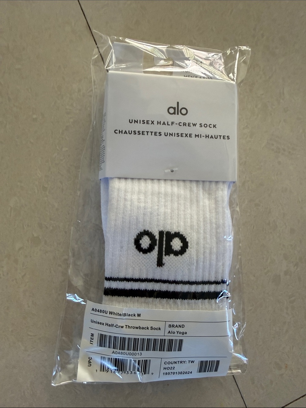ALO White & Black Unisex Half Crew Throwback Sock